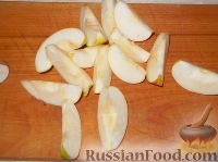 Фото приготовления рецепта: Карамелизованные яблоки - шаг №5