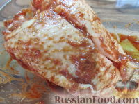 Фото приготовления рецепта: Куриная грудка в томатном маринаде - шаг №5