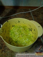 Фото приготовления рецепта: Картофельные драники с кабачком - шаг №2