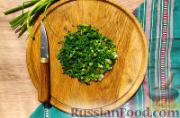 Фото приготовления рецепта: Пирожки с рисом, яйцом и зелёным луком - шаг №7