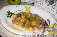 Фото приготовления рецепта: Рагу с индейкой и яблоками - шаг №7