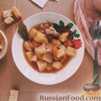Фото к рецепту: Тушеный картофель с мясом
