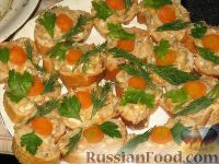 Фото приготовления рецепта: Куриные фрикадельки, тушенные с баклажанами, болгарским перцем и маслинами - шаг №8