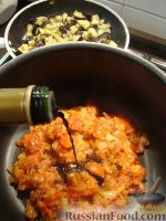 Фото приготовления рецепта: Суп с мясными фрикадельками и цветной капустой - шаг №3