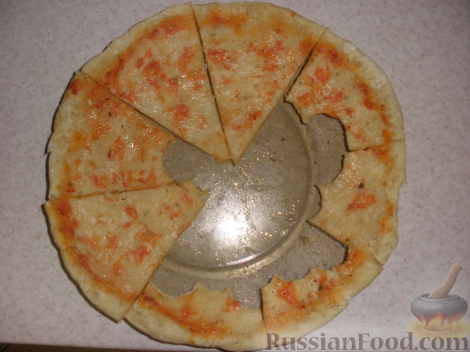 Пирог-пицца с овощами и сыром