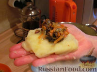 Фото приготовления рецепта: Картофельные зразы - шаг №7