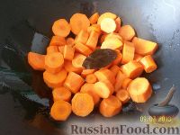 Фото приготовления рецепта: "Призрак баклажана" (тушеные баклажаны с другими овощами) - шаг №3