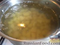 Фото приготовления рецепта: Суп картофельный с вермишелью - шаг №6