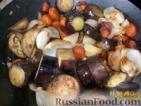 Фото приготовления рецепта: "Призрак баклажана" (тушеные баклажаны с другими овощами) - шаг №11