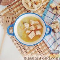 Фото к рецепту: Картофельный суп-пюре с грибами, на курином бульоне
