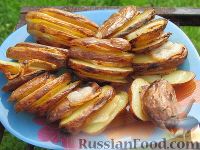 Фото приготовления рецепта: Картопля с салом на углях - шаг №5
