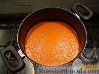 Фото приготовления рецепта: Крем-суп со сладким перцем и сыром фета - шаг №3