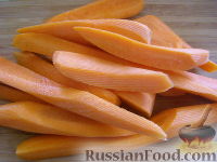 Фото приготовления рецепта: Картофельные оладьи с сельдереем и сыром - шаг №6