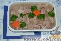 Фото приготовления рецепта: Холодец из свиной рульки и курицы - шаг №7