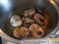 Фото приготовления рецепта: Скумбрия маринованная с семенами горчицы - шаг №6
