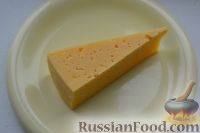 Фото приготовления рецепта: Салат "Обезьянка" (с крабовым мясом и сыром) - шаг №4