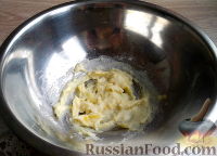 Фото приготовления рецепта: "Снеговик" из куриных шариков в сливочном соусе - шаг №4