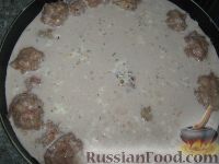 Фото приготовления рецепта: "Ёжики" в сметанно-томатном соусе - шаг №4