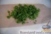 Фото приготовления рецепта: Салат из фасоли с грибами - шаг №7