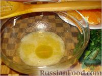 Фото приготовления рецепта: Зеленый салат с курицей и апельсинами - шаг №6