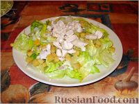 Фото приготовления рецепта: Зеленый салат с курицей и апельсинами - шаг №15
