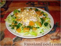 Фото приготовления рецепта: Зеленый салат с курицей и апельсинами - шаг №17