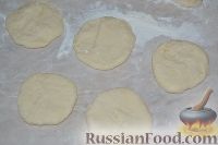 Фото приготовления рецепта: Пирожки на кефире (быстрого приготовления) - шаг №12