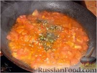 Фото приготовления рецепта: Пряный рассольно-томатный суп с говядиной - шаг №8