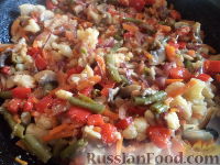 Фото приготовления рецепта: Жареные овощи с соевым соусом - шаг №11