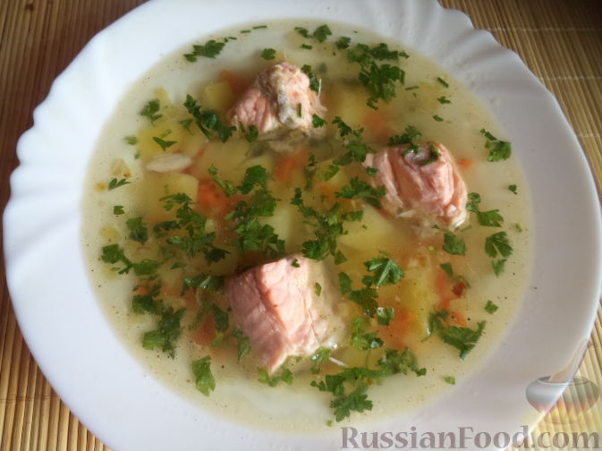 Суп с лососем и сливками