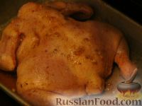 Фото приготовления рецепта: Курица в медово-чесночном соусе, запеченная в духовке - шаг №4