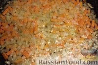 Фото приготовления рецепта: Жареные кольца болгарского перца с начинкой из куриного филе и шампиньонов - шаг №14