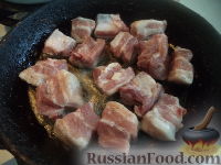 Фото приготовления рецепта: Картофель тушеный с мясом - шаг №3