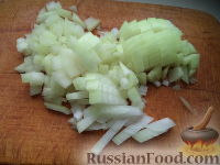 Фото приготовления рецепта: Солянка с картофелем по-домашнему - шаг №5