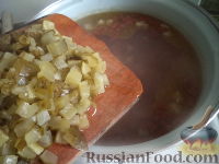 Фото приготовления рецепта: Солянка с картофелем по-домашнему - шаг №14