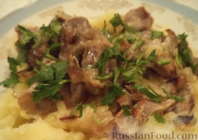 Рецепт вкусных желудков куриных на сковороде: просто и сочно!