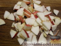Фото приготовления рецепта: Овощной салат с яблоком и кунжутом - шаг №4
