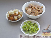 Фото приготовления рецепта: Острый салат "Подсолнух" - шаг №5