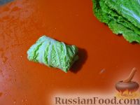 Фото приготовления рецепта: Голубцы из китайской капусты - шаг №4