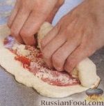 Фото приготовления рецепта: Пицца в рулетах - шаг №2