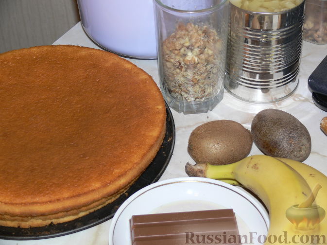 Торт без выпечки из готовых бисквитных коржей. Рецепт приготовления и оформления