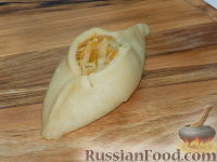 Фото приготовления рецепта: Расстегаи с капустой - шаг №10