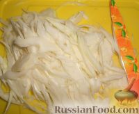 Фото приготовления рецепта: Солянка из капусты с курицей и грибами, в мультиварке - шаг №11