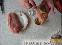 Фото приготовления рецепта: Куриные грудки "Сюрприз" - шаг №3