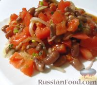 Фото к рецепту: Салат из помидоров и фасоли