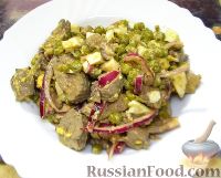 Фото к рецепту: Салат из куриной печени и зеленого горошка