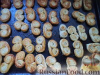 Фото приготовления рецепта: Печенье «Ушки» - шаг №9