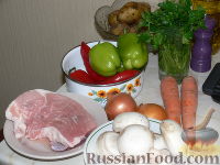 Фото приготовления рецепта: Суп со свининой,  шампиньонами и  болгарским перцем - шаг №1