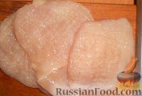Фото приготовления рецепта: Шницель из курицы в панировке из сухарей - шаг №4