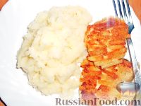 Фото приготовления рецепта: Шницель из курицы в панировке из сухарей - шаг №17